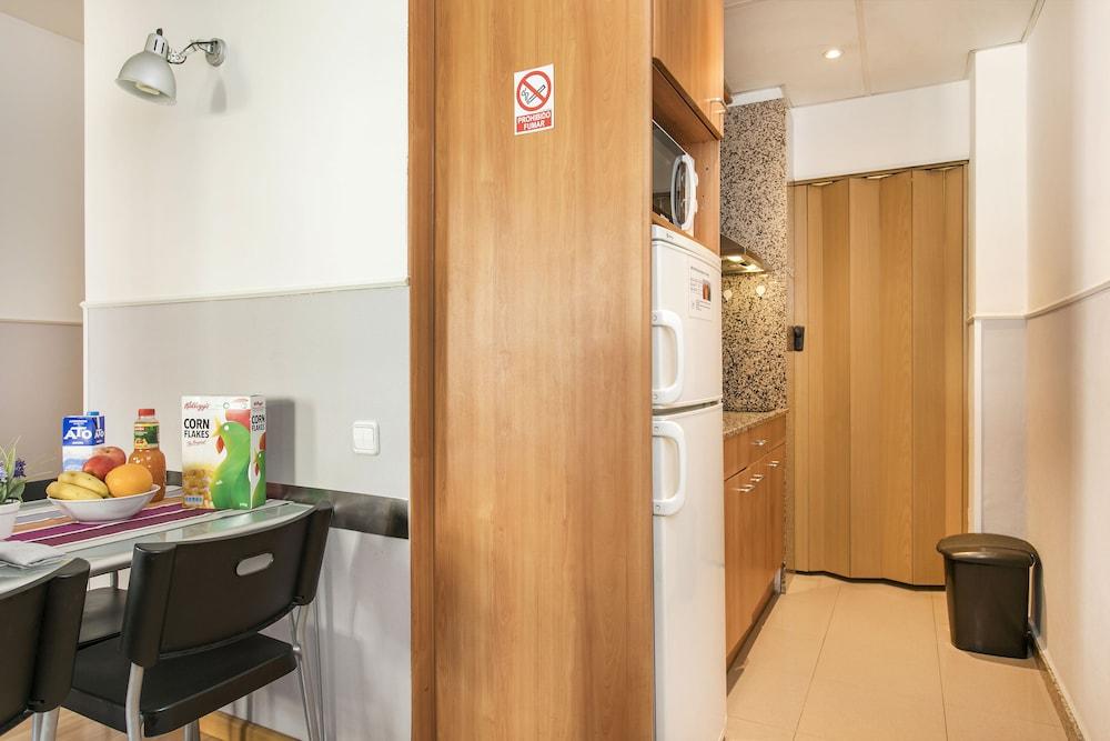 Apartments Sata Park Guell Area Barcelona Exterior photo