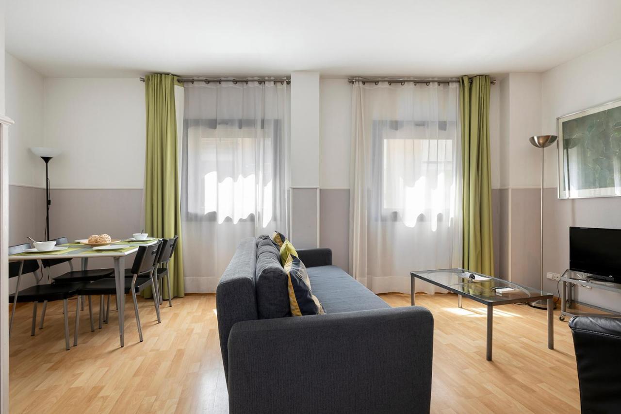 Apartments Sata Park Guell Area Barcelona Exterior photo