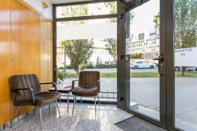 Apartments Sata Park Guell Area Barcelona Exterior photo